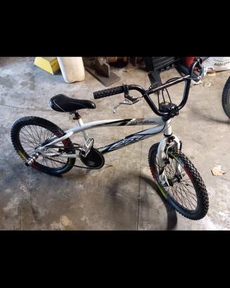bmx bolt cine