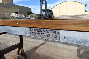 19 Pontili con galleggianti in calcestruzzo 12m