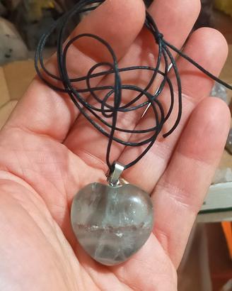 Ciondolo a cuore  in Fluorite