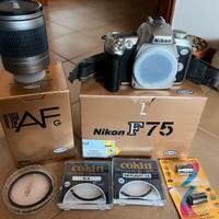 Nikon F75 Silver + Obiettivo Nikkor 28‑100mm