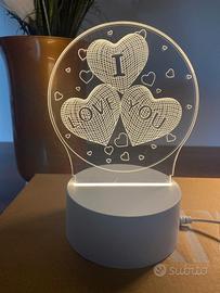 Lampada LED “I Love You” – tre cuori intrecciati