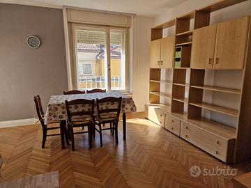 Ampia stanza singola in centro