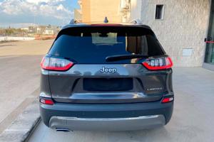 JEEP Cherokee

2.2 Mjt Limited CARPLAY-TELECAMERA