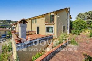 Villa di 260 m² con 5 locali a Settingiano