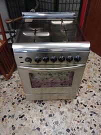 Fornello 3 fuochi piastra e forno
