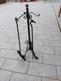 Porta ferri del caminetto