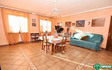 BIFAMILIARE CON 700 MQ DI GIARDINO