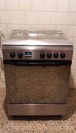 Cucina Indesit 60 cm gas + forno elettrico–ottime 