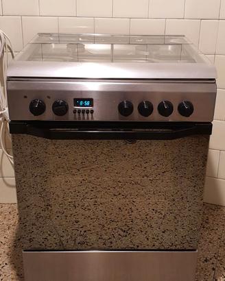 Cucina Indesit 60 cm gas + forno elettrico–ottime 
