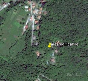 Terreno di 800 m² a Lasnigo