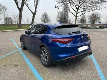 Alfa Romeo Stelvio - 2022