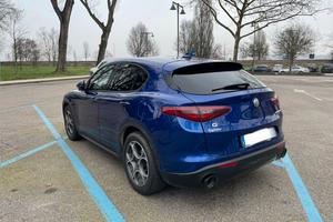 Alfa Romeo Stelvio - 2022