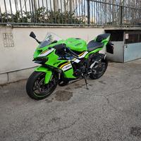 ZX6R 2025 con scarico completo e rimappata