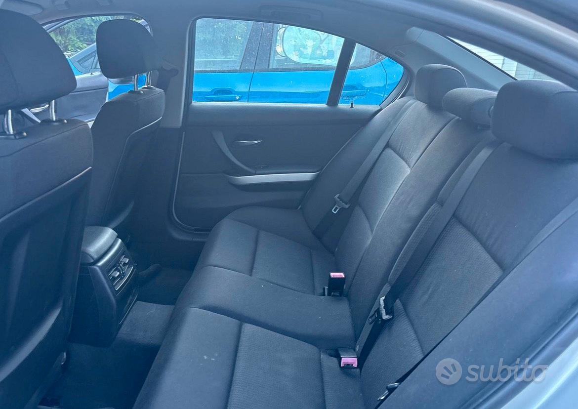 BMW 320D 2009 photo 4