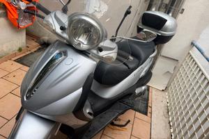 Piaggio beverly 500