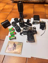 Fotocamera Canon AF1 con accessori
