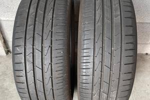Gomme 215/55 r17
