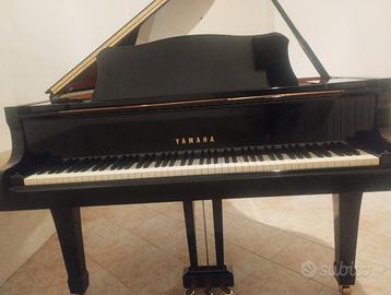 Pianoforte Yamaha C3 pari al nuovo con trasporto