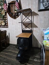 Titolo
Mobile bar / espositore industrial 