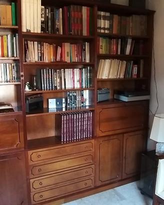 Libreria in noce de Garola