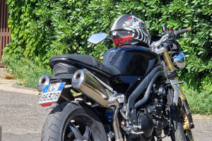 Triumph speed triple
