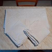Tovaglia in lino anni 50/60 dim. 270 x 160 12 pers