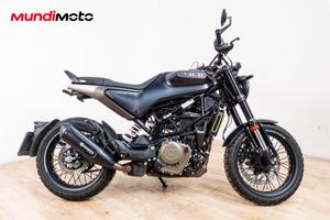 HUSQVARNA SVARTPILEN 401 - 2023