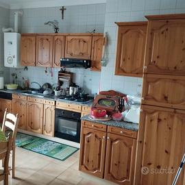 cucina componibile con elettrodomestici