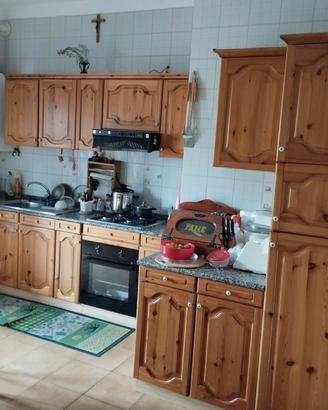 cucina componibile con elettrodomestici