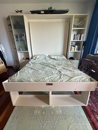 Letto matrimoniale a parete