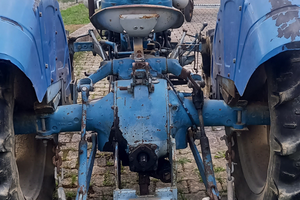 Trattore fordson super dexta