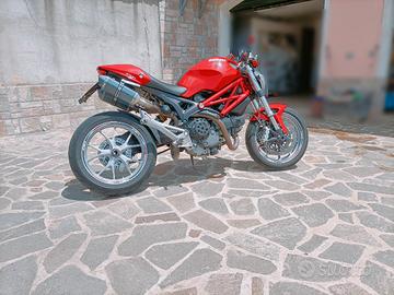 Ducati Monster 1100 ABS