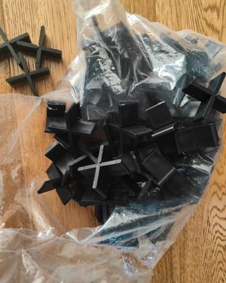 100 Distanziatori a croce per piastrelle 5cm