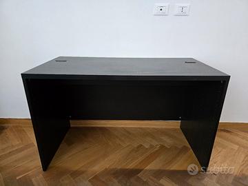 Scrivania Ikea Besta