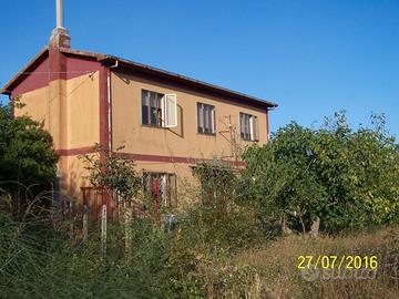 Abitazione indipendente e ruderi