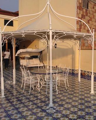 Gazebo in ferro battuto esagonale