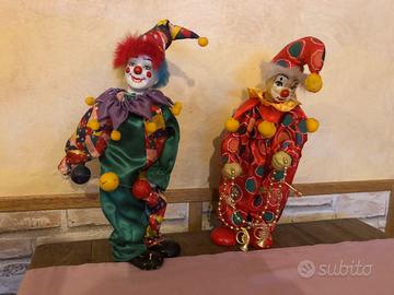 Due clown con carillon