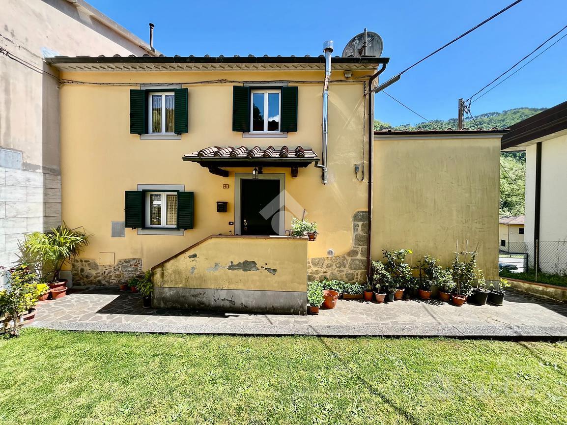 House in Villa Basilica, Guzzano - Vista 2