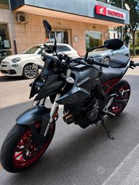 Suzuki GSX-8S 2025