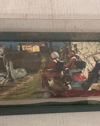 Modellino vespa faro basso con penna a inchiostro