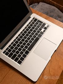 Apple mac MacBook Air 13” 2017 i5 8gb 128 ssd