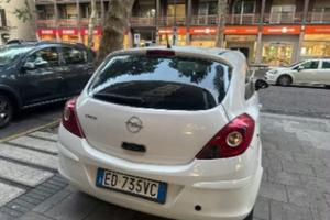 OPEL Corsa 1.2 3 porte Easytronic Sport