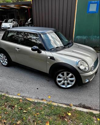 Mini Cooper R56 1.4 95cv