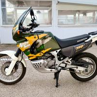 Africa Twin750 RD07A