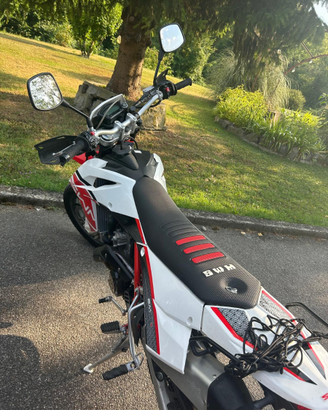 Moto 125 SWM