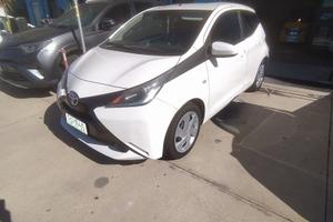 Toyota Aygo 1.0 VVT-i 69 CV 5 porte x-cite TSS MMT