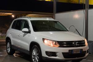 Volkswagen Tiguan Serie 1 4MOTION Sport&Style