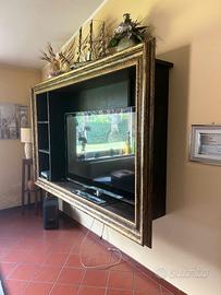PARETE ATTRAZZATA SOSPESA CON GRANDE CORNICE DECOR