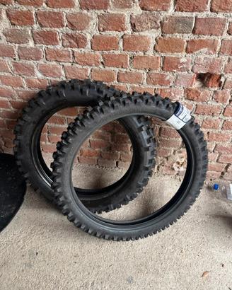 Metzeler Medium 140 80 r18 90/90 r21