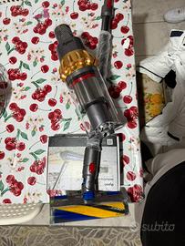 Aspirapolvere dyson V15